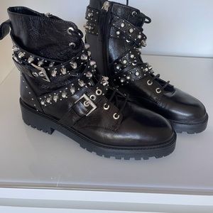 Zara black boots size 8